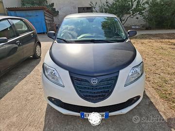Lancia ypsilon 3A serie momo design  gpl 