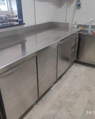 arredo completo pizzeria 