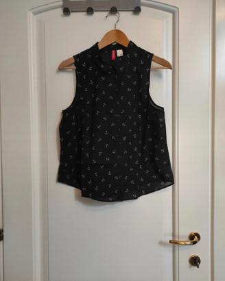 Camicia smanicata con piccole ancore