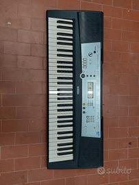 Tastiera Yamaha YPT-200