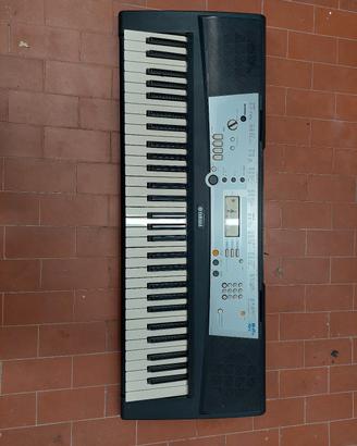 Tastiera Yamaha YPT-200