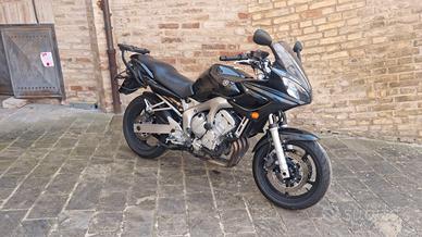 YAMAHA FZ6 Fazer