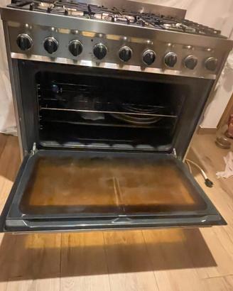 Cucina a gas smeg 6 fuochi con forno