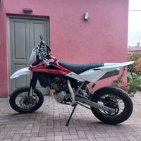 Husqvarma SMR 125 motard