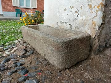 Vasca in pietra ornamentale