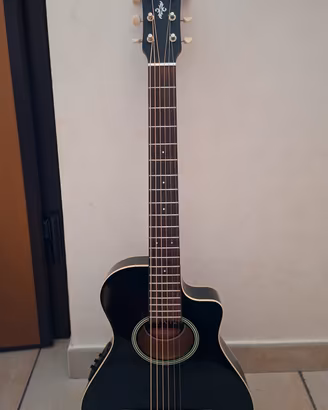 Chitarra 3/4 Yamaha Apxt2  elettrificata