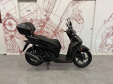 Honda SH 125 SPORTY - bauletto keyless e para...