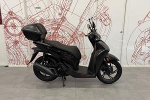 Honda SH 125 SPORTY - bauletto keyless e para...