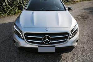 M.B GLA 220