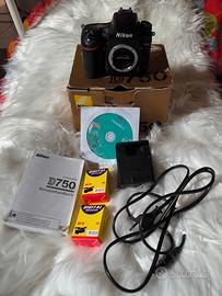 Nikon D750 Body only with extra new 2 batteries