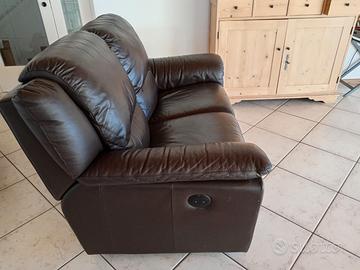 Divano in pelle con movimento relax