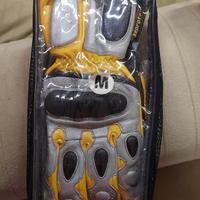 guanti moto in pelle e kevlar