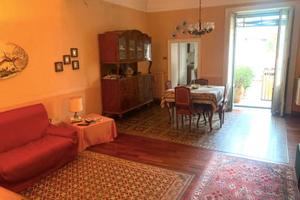 Giarre centro ; indipendente 270 mq p.auto