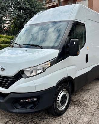 IVECO DAILY 35 S120 L2 H2