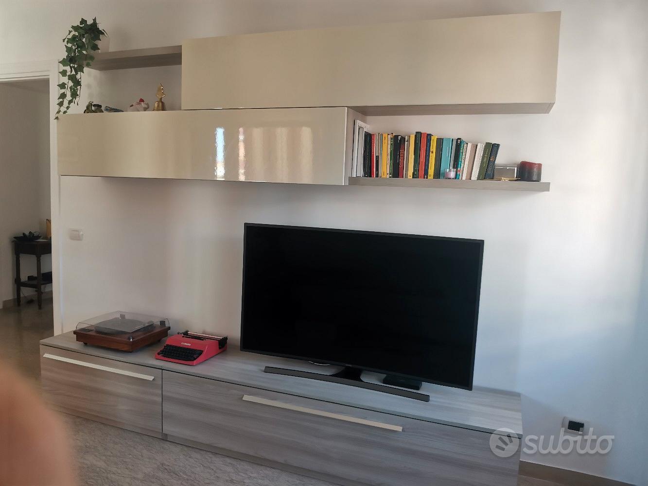 Parete attrezzata salotto mondo convenienza skema Arredamento e