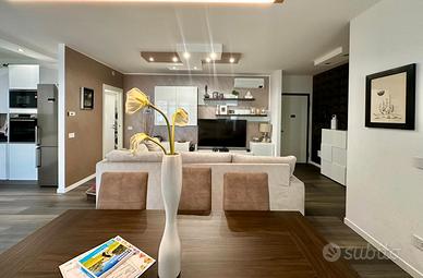 Siziano:rifinito e moderno 3 vani con box auto