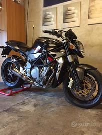 MV Augusta Brutale 910R