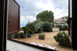 2 LOCALI A SANTA FLAVIA