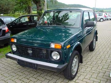 Lada niva 4x4 tutti i ricamca che ti servono