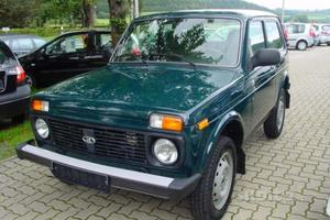 Lada niva 4x4 tutti i ricamca che ti servono