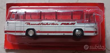 autobus Mercedes Benz 0 302 1:43