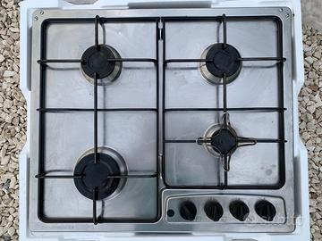 Piani cottura a gas con 4 fuochi