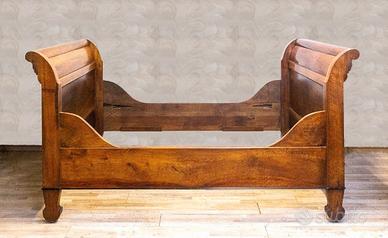 Letto a barca piemontese alla francese