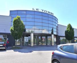Locale commerciale vetrinato 103mq