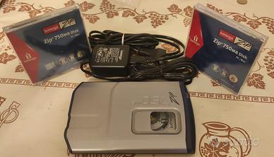 Unità esterna Iomega Zip 750 USB + 2 dischetti !!!