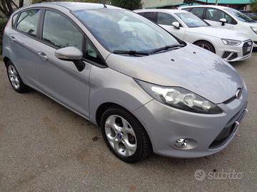 FORD Fiesta Ikon 1.4 5 porte Bz.- GPL *OK NEOPAT