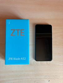 Telefono ZTE blade A52