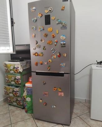2 frigoriferi  uno alto e uno piccolo e fun