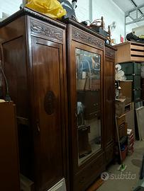 Mobile in legno con specchiera