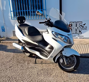 Suzuki Burgman 400