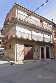 Casa a schiera di testa