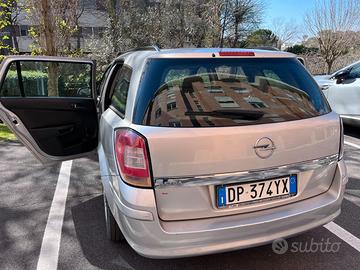 Opel Astra station wagon 1.9