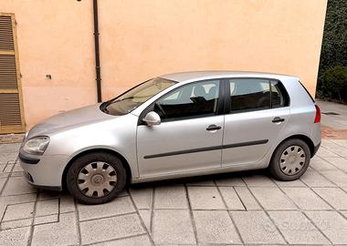 Volkswagen Golf 5 Benzina 5 porte 2004