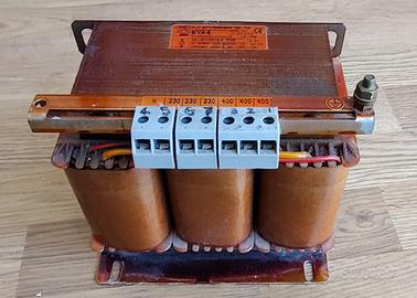 Trasformatore trifase 380/220