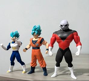Sorprese uova di Pasqua Kinder Dragon Ball 2024
