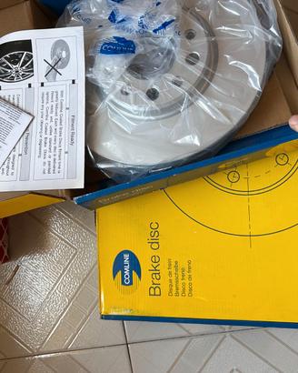 Dischi freno anteriori Comline ADC1845V