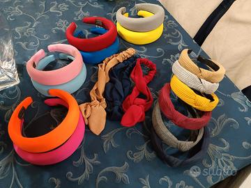 Frontini (14) e Fasce (3) colorati per capelli. 