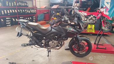 Suzuki V-STORM 650 