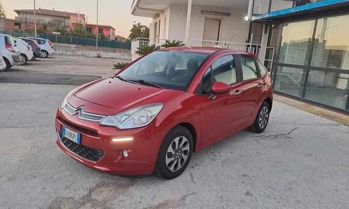 Citroen C3 1.2 benz Restayling km120.000