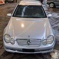 MERCEDES CLASSE C COMPRESSEUR DEL 2003 SOLO PER RI
