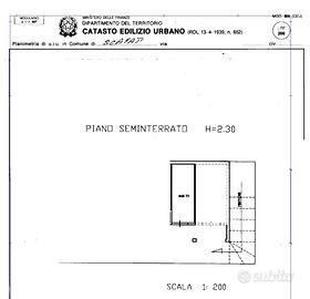 Box auto in pieno centro