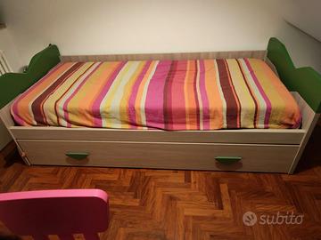 Letto singolo con doppio letto