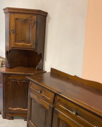 Angoliera e credenza