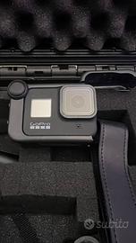 GoPro HERO8 Black + Media Mod + 2 batterie + acces