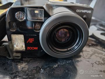 Macchina fotografica Olympus (foto su rullino)