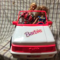 Barbie jeep e bambole